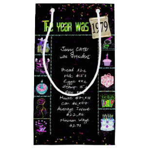 1979 Geburtstag Trivia auf Black Small Geschenktas Kleine Geschenktüte