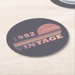 1982 geboren, elegante moderne Vintage-Geburtstags Runder Pappuntersetzer