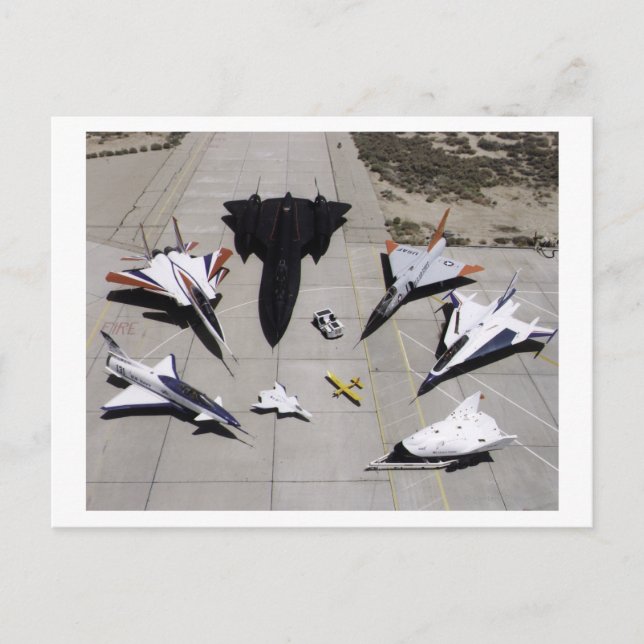 1997 Flotte von Dryden Research Aircraft auf Ramp Postkarte (Vorderseite)