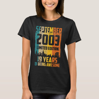 19. Geburtstag 19 Jahre Phantastisch seit Septembe T-Shirt