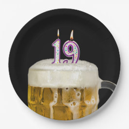 19. Geburtstagsbier auf schwarzem Papierplatten Pappteller