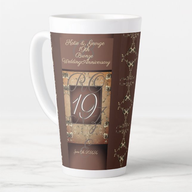 19. Hochzeitstag Dunkle Bronze Latte Tasse (Linke Ecke)