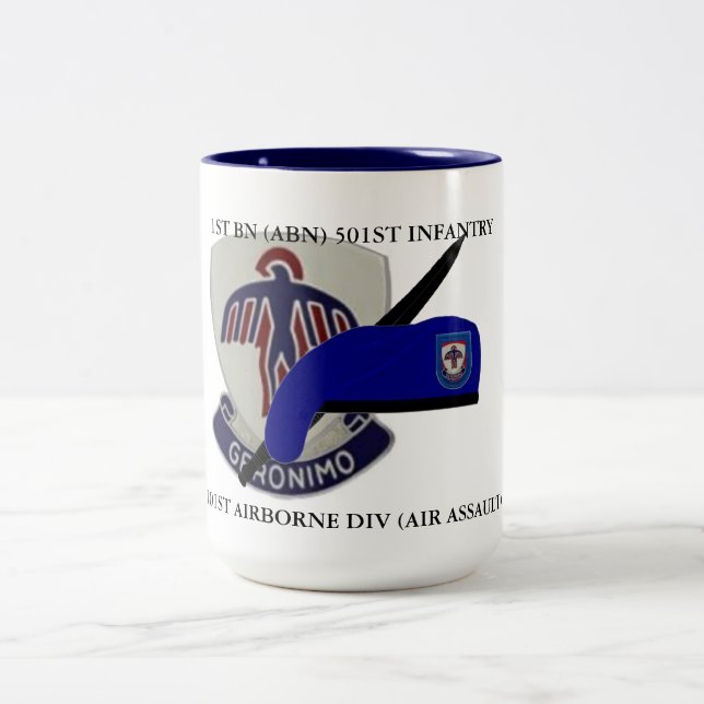 1. 501. INFANTERIE-TASSE DES BATAILLON-(ABN) ZWEIFARBIGE TASSE (Mittel)