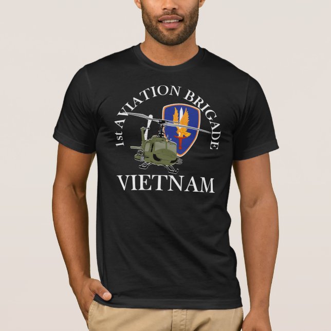1. AVNBDE Vietnam-Tierarzt Huey T-Shirt (Vorderseite)
