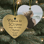 1 Foto jedes Jahr Geburtstag Brushed Imitate Golde Keramik Ornament<br><div class="desc">Feiert bis 50 Jahre (oder eine andere Anzahl von Jahren)! Feiern Sie einen fröhlichen Geburtstag für sie mit einem maßgeschneiderten Foto-Keramik in Schwarz-Gold-Form. Bild und Text (einschließlich Jahre) auf dieser Vorlage sind einfach zu personalisieren. Das Design besticht durch ein Imitat mit vergoldetem metallischem Hintergrund, stilvolle Typografie im Stil Vintager Kunst,...</div>