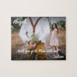 1 Foto Prom oder HOCO Vorschlag Niedlicher Vorschl Puzzle<br><div class="desc">Frag einem Mädchen oder einem Jungen, mit diesem personalisierten Foto-Puzzle stilvoll zu prom. (IMAGE PLACEMENT TIP: Eine einfache Möglichkeit, ein Foto genau so zu zentrieren, wie Sie es gewollt haben, ist es, es einzuschneiden, bevor Sie es auf die Zazzle-Website hochladen.) Das Design verfügt über eine moderne Kalligraphie-Schriftzeichen-Typografie, eine angepasste Nachricht...</div>