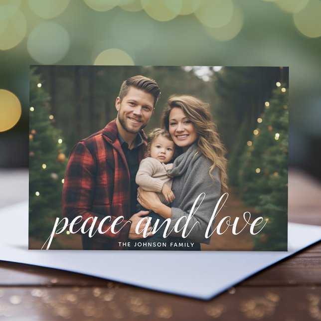 1 Foto Weihnachts-Script Weißer Damast Frieden Feiertagskarte (Modern script type over a Christmas Photo --- You can download this card and post it to social media)