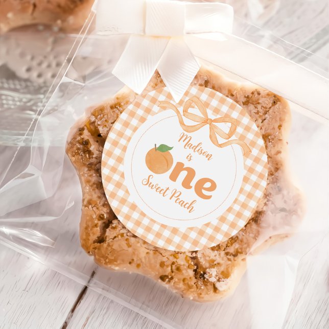 1. Geburtstag eines Sweet Peach Girl Runder Aufkleber (Von Creator hochgeladen)