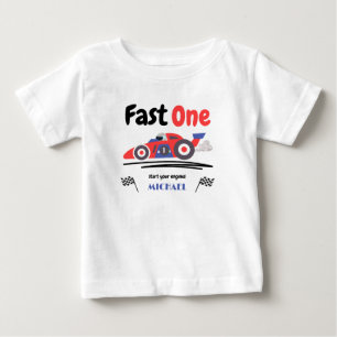 1. Geburtstag schnell rot blau Rennwagen Baby T-shirt
