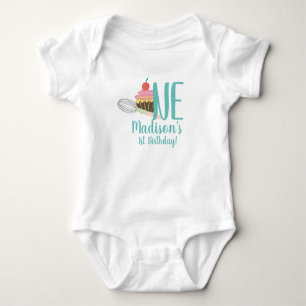 1. Geburtstagskuchen und Whisk-Shirts für Baby Strampler
