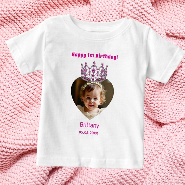 1. Geburtstagsname Foto Pink Tiara Mädchen Baby T-shirt (Von Creator hochgeladen)