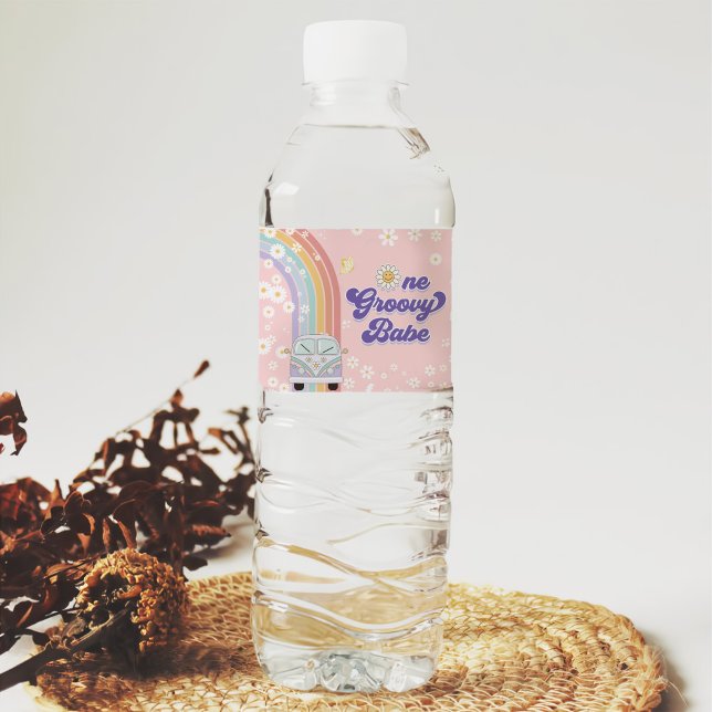 1. Groovy Babe Retro Rainbow 1. Geburtstag Wasserflaschenetikett (Von Creator hochgeladen)
