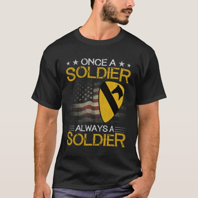 1. Kavallerieabteilung Veteran immer Soldat Mili T-Shirt (Vorderseite)