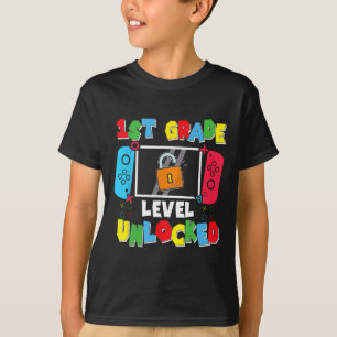 1. Klasse freigeschaltet Zurück zur Schule Erster T-Shirt
