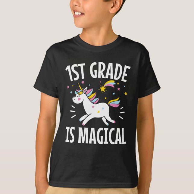 1. Klasse ist magischer Unicorn erster Klasse Stud T-Shirt (Vorderseite)