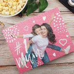 #1 Mum Volles Foto-Fun-Geschenk für Muttertagsjigs Puzzle<br><div class="desc">Genießen Sie ein besonderes Familiengedächtnis oder einen besonderen Anlass mit unserem personalisierten Foto-Puzzle. Das Design verfügt über ein komplettes Foto des Layouts. "#1 Mum" wird in einem schönen trendigen Pinselskript-Overlay mit lustigen Herzen und Punktmustern dargestellt. Machen Sie mit diesem lustigen Puzzle aus der Familie eine besondere Erinnerung. Perfekt als Geschenk...</div>