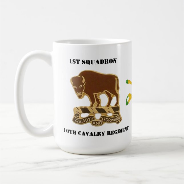 1. Squadron, 10. Cavalry Insignia und VSM Sabers Kaffeetasse (Links)