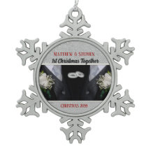 1. Weihnachtsschwulenheirat - zwei Tuxen