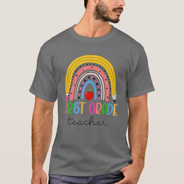 1St Grade Teacher Teach Love Inspire Rainbow Back T-Shirt (Vorderseite)
