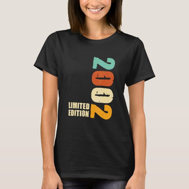 2002 2002 Geboren Geburtstag 2002 T-Shirt (Vorderseite)