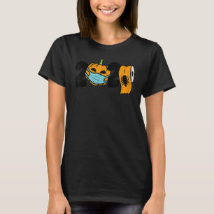 2020 Pumpkin in Maske Toilettenpapier Halloween Qu T-Shirt