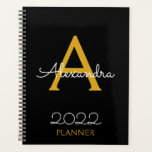 2022 Gold Black Monogram Elegant Planer<br><div class="desc">2022 Gold Black Monogram Name and Initial Spiral Notebook Planner. Das macht den perfekten 16 Geburtstag,  Hochzeit,  Brautparty,  Jubiläum,  Babydusche oder Junggeselinnen-Abschied Geschenk für jemanden,  der Lieben glamourösen Luxus und schicke Stile.</div>