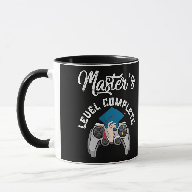 2022 Master's Level Complete Abschluss Gamer Tasse (Links)