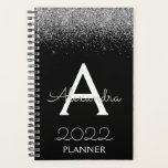 2022 Silver Black Glitzer Monogram Modern Luxury Planer<br><div class="desc">2022 Silver und Black Sparkle Glitzer Monogram Name and Initial Spiral Notebook. Das macht den perfekten 16 Geburtstag,  Hochzeit,  Brautparty,  Jubiläum,  Babydusche oder Junggeselinnen-Abschied Geschenk für jemanden,  der Lieben glamourösen Luxus und schicke Stile.</div>