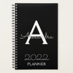2022 Silver Black Monogram Elegant Planer<br><div class="desc">2022 Silver Black Monogram Name and Initial Spiral Notebook Planner. Das macht den perfekten 16 Geburtstag,  Hochzeit,  Brautparty,  Jubiläum,  Babydusche oder Junggeselinnen-Abschied Geschenk für jemanden,  der Lieben glamourösen Luxus und schicke Stile.</div>