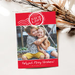2023 CHRISTMAS FOTO lustige schöne Liste Briefmark Feiertagskarte<br><div class="desc">von kat massard >>> www.simplysweetPAPERIE.com << Ein lustiges Design mit authentischer Santa's Approval Briefmarke - NICE LIST! Haben Ihre Kinder es geschafft? TIPS 1. Um das Foto zu verändern, drücken Sie den Knopf "Anpassen". 2. Sie können auch die Schriftart ändern, verschieben und mehr Text hinzufügen! BENÖTIGEN SIE HILFE, DASS IHR...</div>