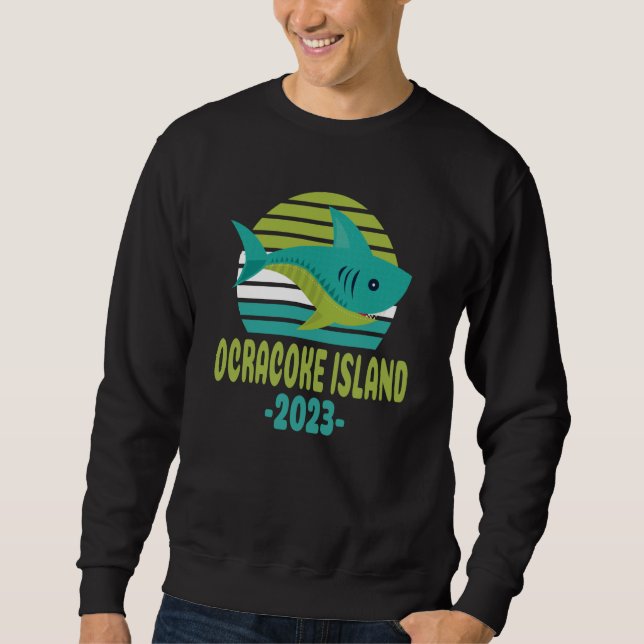 2023 Ocracoke Island North Carolina Shark Sweatshirt (Vorderseite)