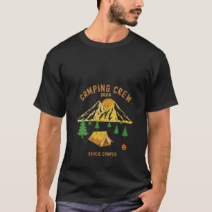 2024 Camping Trip Titel Rookie Camper V Neck T-Shirt