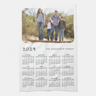 2024 Kalenderfamilie Name Foto Einfach Weiß Schwar Geschirrtuch