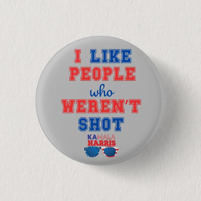 2024 Wahl Kamala Harris Merch Comma La lustige Button (Vorderseite)