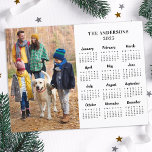 2025 Benutzerdefiniertes Foto und Familienname 12  Feiertagspostkarte<br><div class="desc">2025 Jahreskalender Fotokarten - Versenden Sie Neujahrsgrußkarten oder schließen Sie Ihre Weihnachtskarten in Ihre Weihnachtskarten ein. Diese 12x18-Foto-Karten sind perfekt als Weihnachts- und Neujahrskarten für Familie und Freunde. Ideal, um besondere Familientermine, Jahrestage, Geburtstage und Wiedersehen zu markieren oder zu umkreisen. Personalisieren Sie diese ganzjährigen Foto-Kalenderkarten mit Ihrem Lieblingssymbol und Familiennamen...</div>