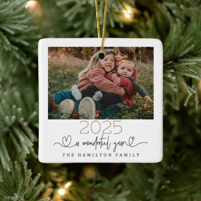 2025 Ein wunderbares Jahr-Typ-Skript-Foto Keramikornament (Baum)