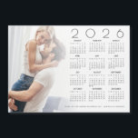 2026 Calendar-Foto-Overlay Neu-Gastgeschenk Hochze Magnetkarte<br><div class="desc">2026 Calendar Foto Overlay Newlywed Gastgeschenk Hochzeit Card. Eine Idee für eine Gastgeschenk Hochzeit für Weihnachten Hochzeitskaffees, mit diesem 2026 Kalendergeschenk für Ihre Gäste personalisiert mit Ihrem Lieblings-Foto! Tauschen Sie einfach Ihr Foto mit dem Beispielbild aus und personalisieren Sie Ihre Dankeschön-Nachricht ganz unten. Ihr Foto befindet sich hinter einer abgestuften...</div>