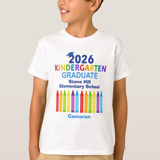 2026 Kindergarten Graduate Cute Crayon Custom Kids T-Shirt (Vorderseite)
