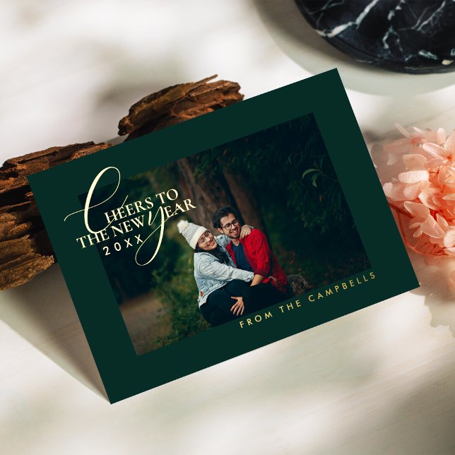 2026 Minimalist Modern Script Green Photo Folien Feiertagskarte (Von Creator hochgeladen)