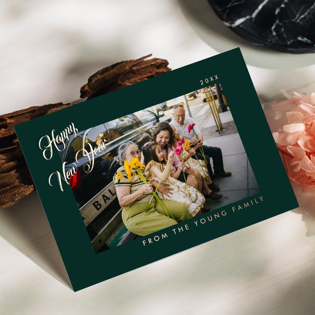 2026 Minimalistisches modernes Skript Grün Foto Folien Feiertagskarte (Von Creator hochgeladen)