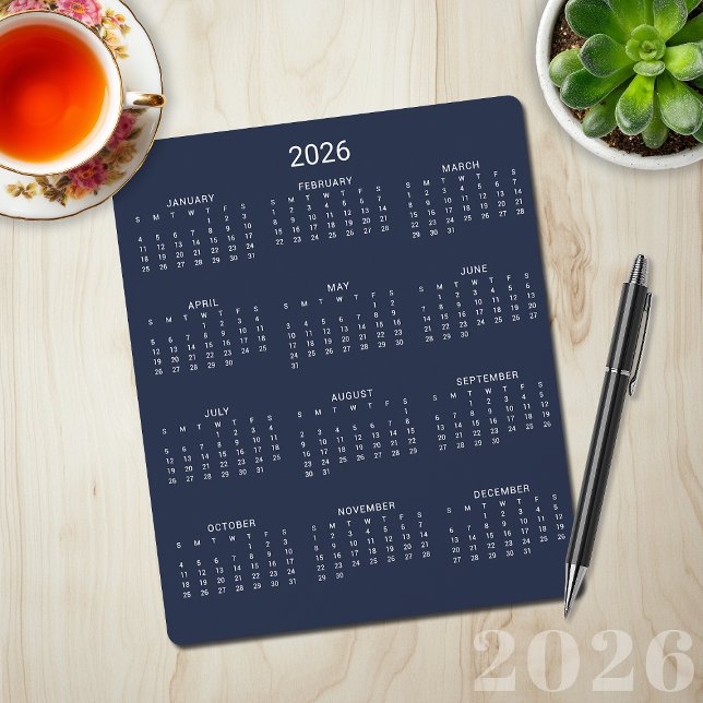 2026 Moderner Minimalistischer Marinekalender Mousepad (2026 Modern Minimalist Navy Blue Calendar Mouse Pad)