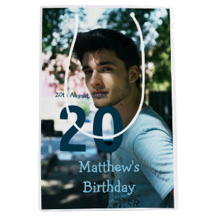 20. Geburtstag Name Foto Datum Mann Blau Weiß Mittlere Geschenktüte