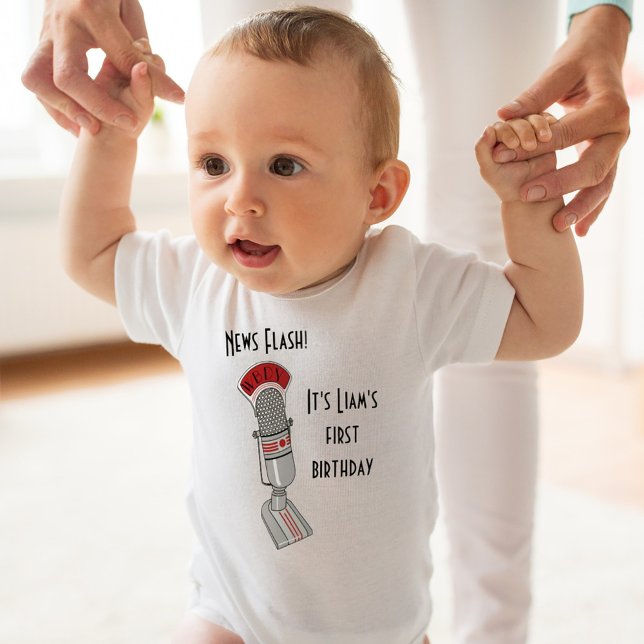 20 Mikrofon Baby Strampler (Von Creator hochgeladen)