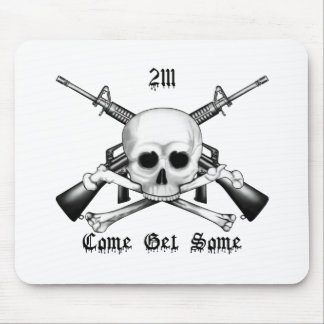 2111, die Waffenmeister kommen, erhalten einiges Mousepad