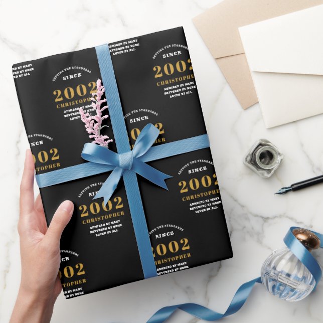 21. Geburtstag 2002 Schwarzer Gold-Name Geschenkpapier (Schenken)