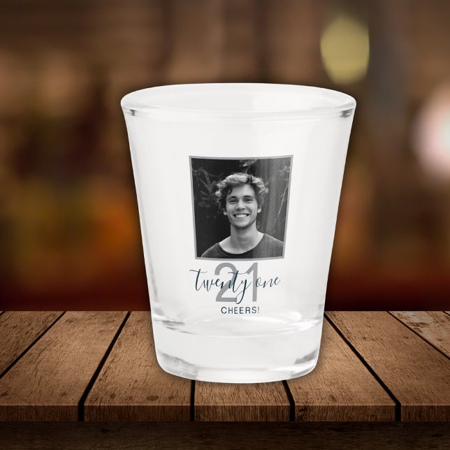 21st Birthday Twenty One Photo Trendy Script  Schnapsglas (Von Creator hochgeladen)