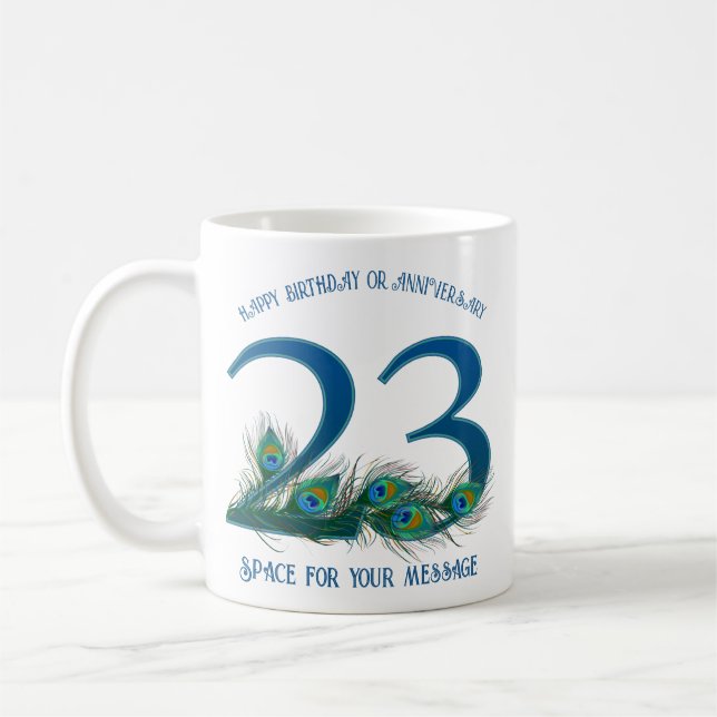 23. Geburtstag oder Jubiläum Pfauenfeder Kaffeetasse (Links)