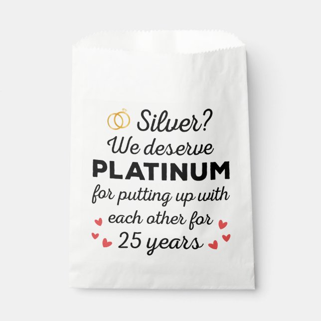 25. Hochzeitstag I - Silver Funny Couple Geschenktütchen (Vorderseite)