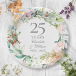 25. Hochzeitstag Silver Watercolor Floral Pappteller<br><div class="desc">Diese eleganten botanischen Teller aus dem 25. Hochzeitstag können mit einer zarten Aquarellgarage personalisiert werden,  die sich durch ihre Silber-Jubiläumsinformation in elegantem Silbertext auszeichnet. Entwickelt von Thisisnotme©</div>