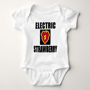 25. INFANTERIE-ELEKTRISCHE ERDBEERE BABY STRAMPLER